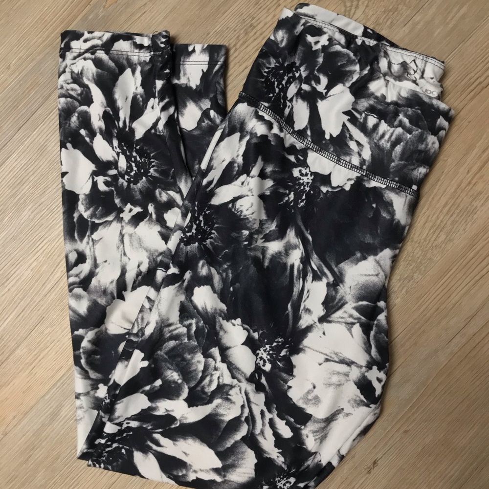 JOCKEY BRAND LEGGINGS SIZE MEDIUM